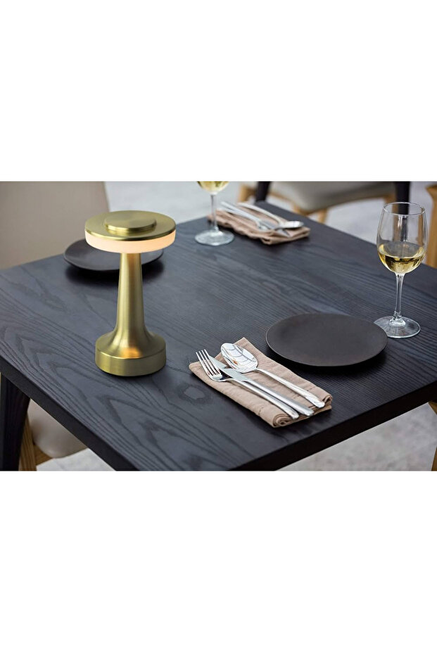 Wireless LED table lamp, change brightness with a simple touch - 1