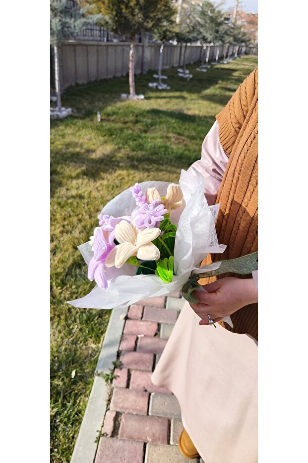 Solmayan Hediye Buketi Şönil Çiçekler - 7