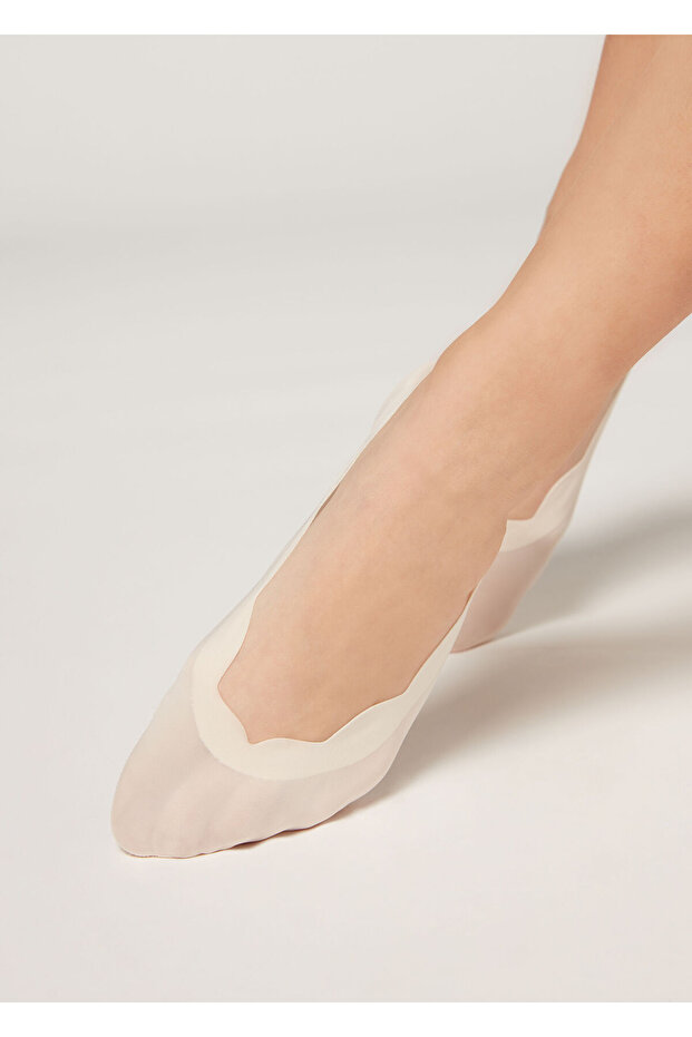 جوارب غير مرئية مقطوعة بالليزر - 1