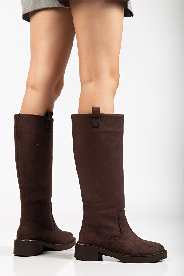 Női barna velúr csizma arany részletekkel a hátán - 2