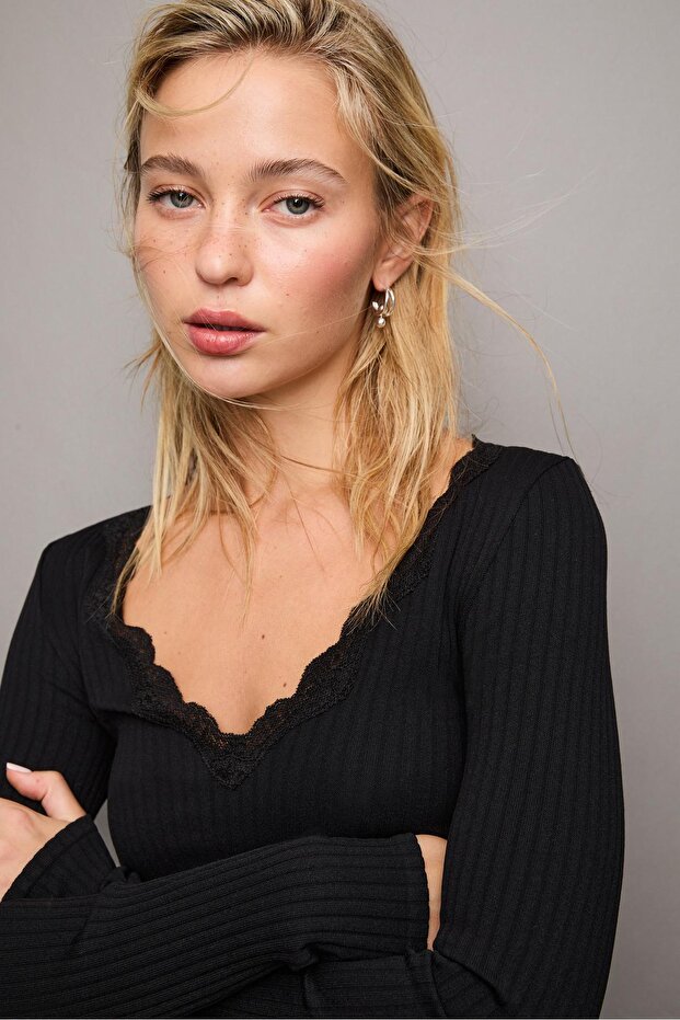 Dantelli dikişsiz tişört - 3