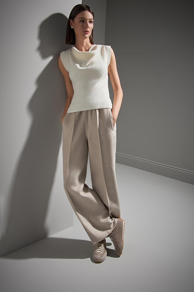 Degaje Yaka Ekru Triko Bluz - 1