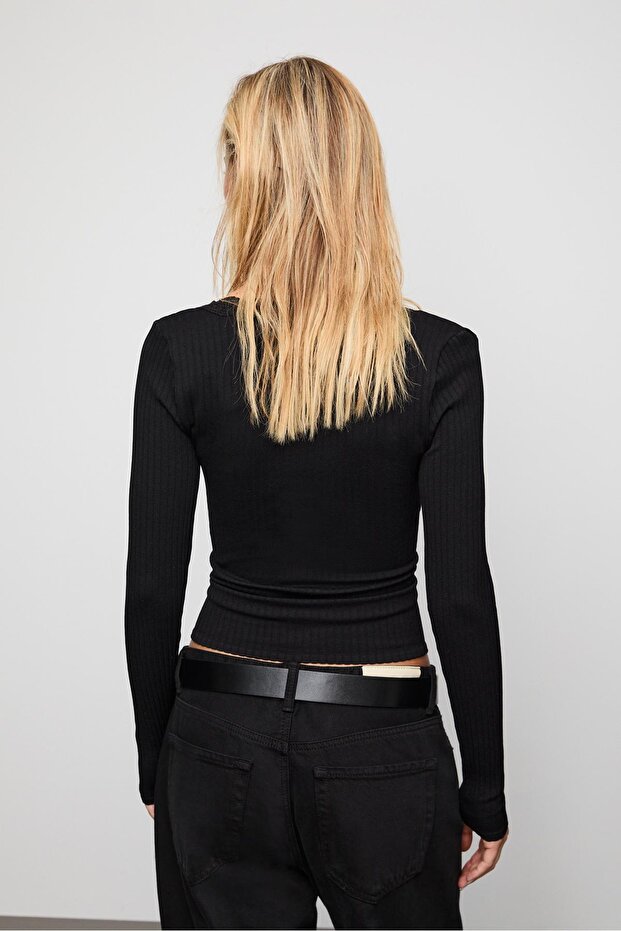 Dantelli dikişsiz tişört - 4