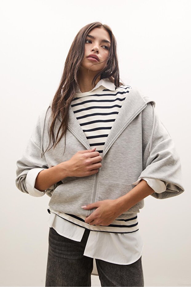 Oversize kapüşonlu sweatshirt - 1