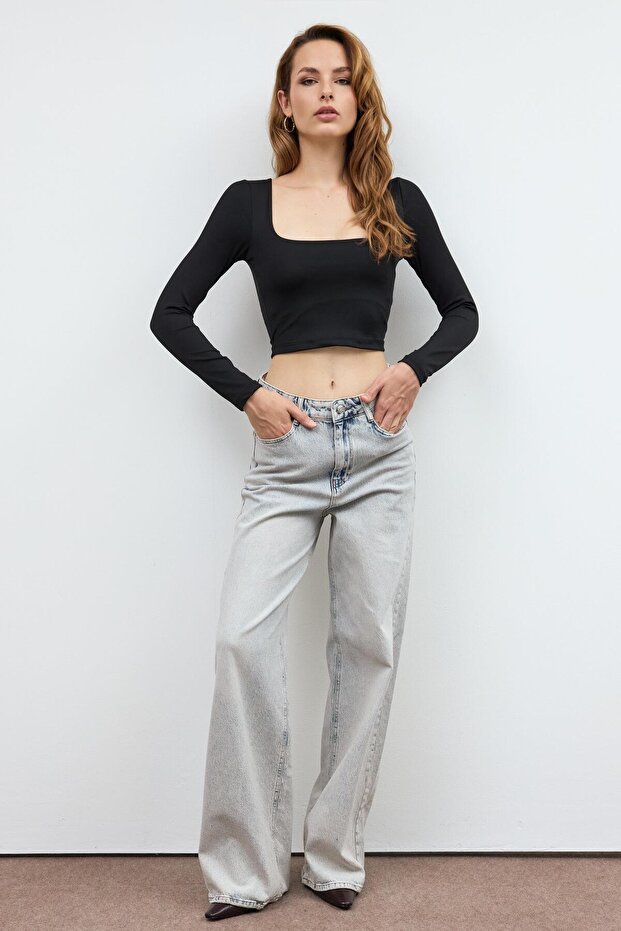 Siyah Basic Kare Yaka Crop Bluz - 3