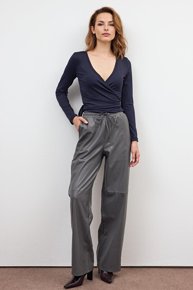 Lacivert Basic Kruvaze Bağlamalı Bluz - 3