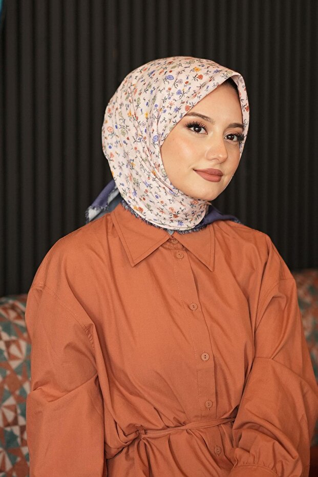 وشاح صغير بنمط الزهور باللون النيلي الناعم P قطن - 2