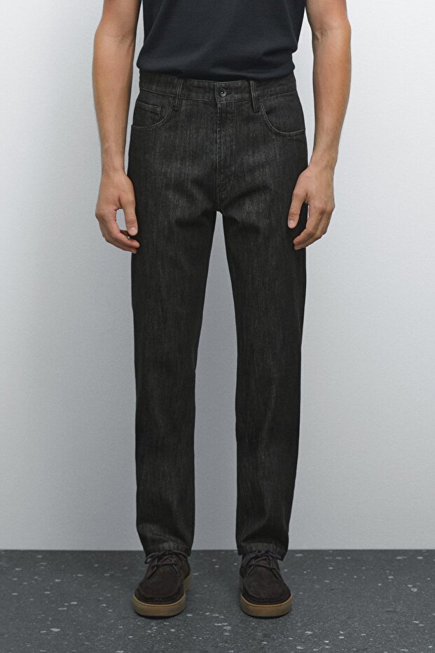 Tapered fit jeans - 2