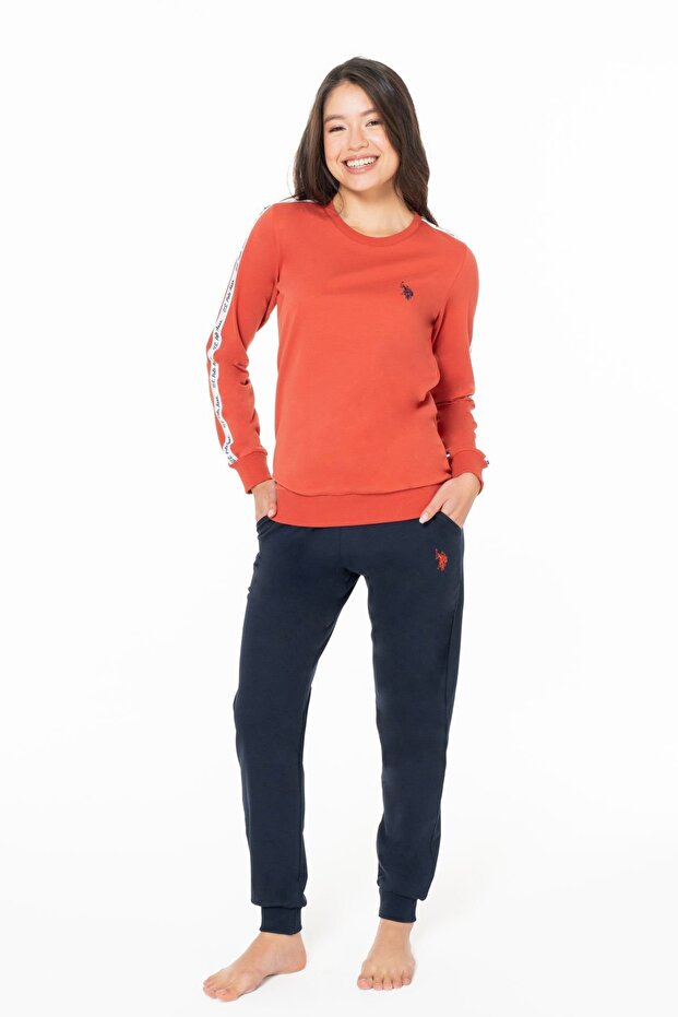 Women's Crew Neck Long Sleeve Pajama Set Comfortable Fabric with Banded Legs