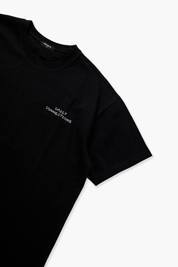 Line Art Detaylı Tişört - 3