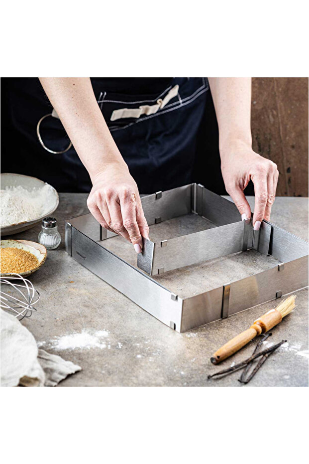 KINGHOFF KH-1907 RECTANGULAR ADJUSTABLE CAKE RIMS - 2