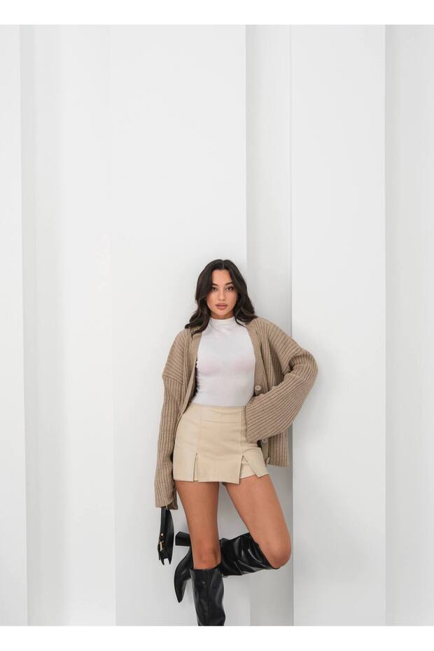 Çift Yırtmaçlı Deri Şort Etek - 2