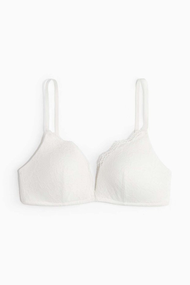 Padded non-wired lace bra