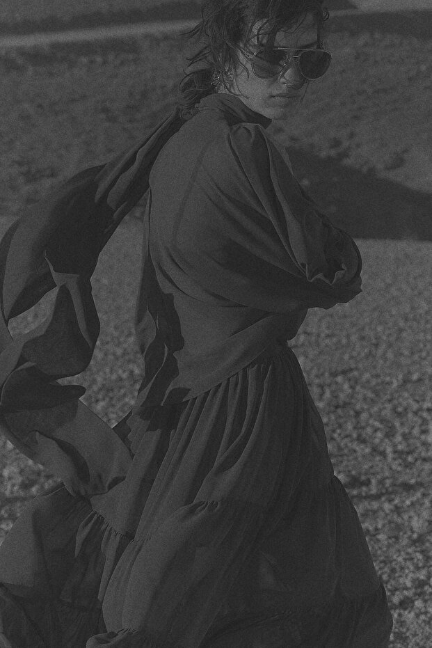 بلوزة شيفون برباط على الرقبة - 4