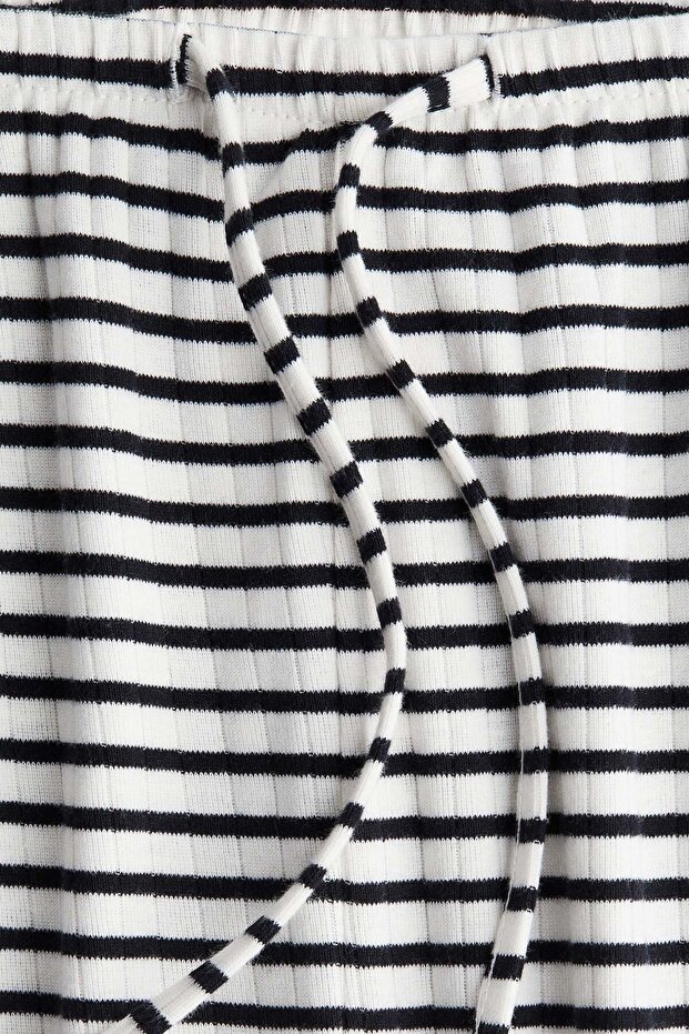 بنطلون برباط مضلع - 5