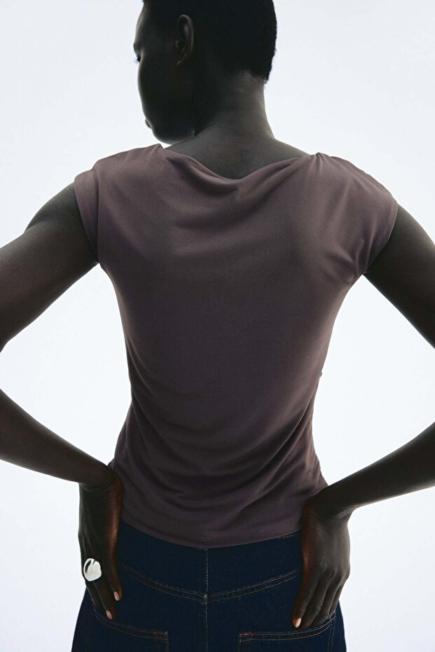 قميص بأكمام منسدل - 5