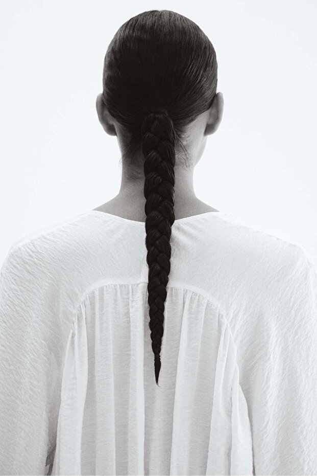 بلوزة مزينة بالتطريز - 3