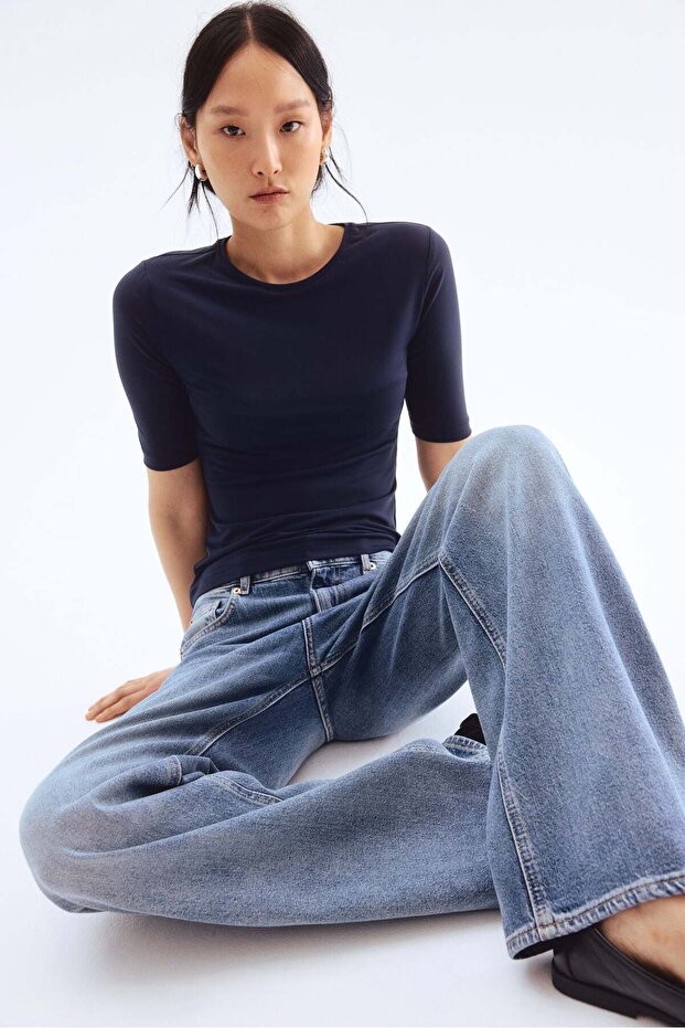 تي شيرت ملائم - 3