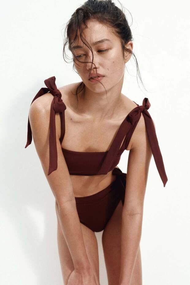 الجزء العلوي من بيكيني مبطن برباط - 1