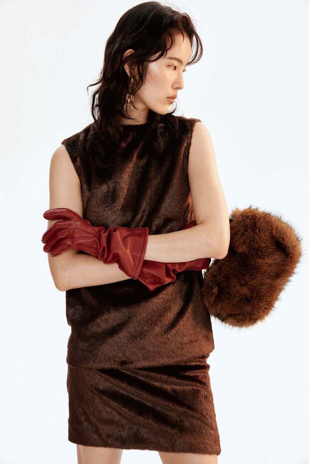 Knee-length skirt