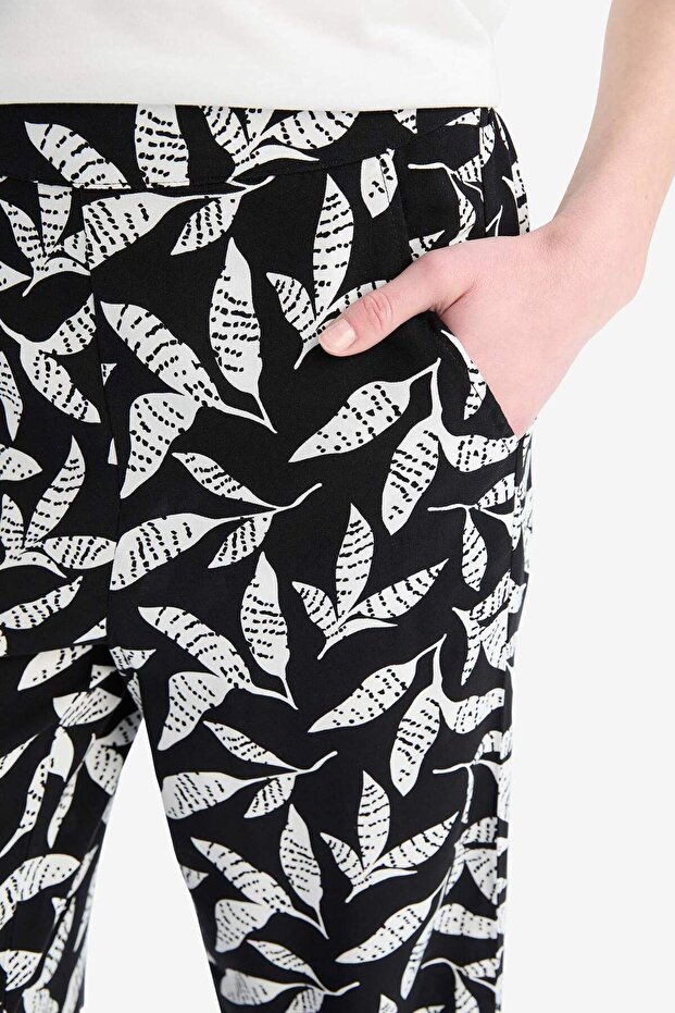 بنطلون كابري مسطح منقوش E5256AX25SM - 6