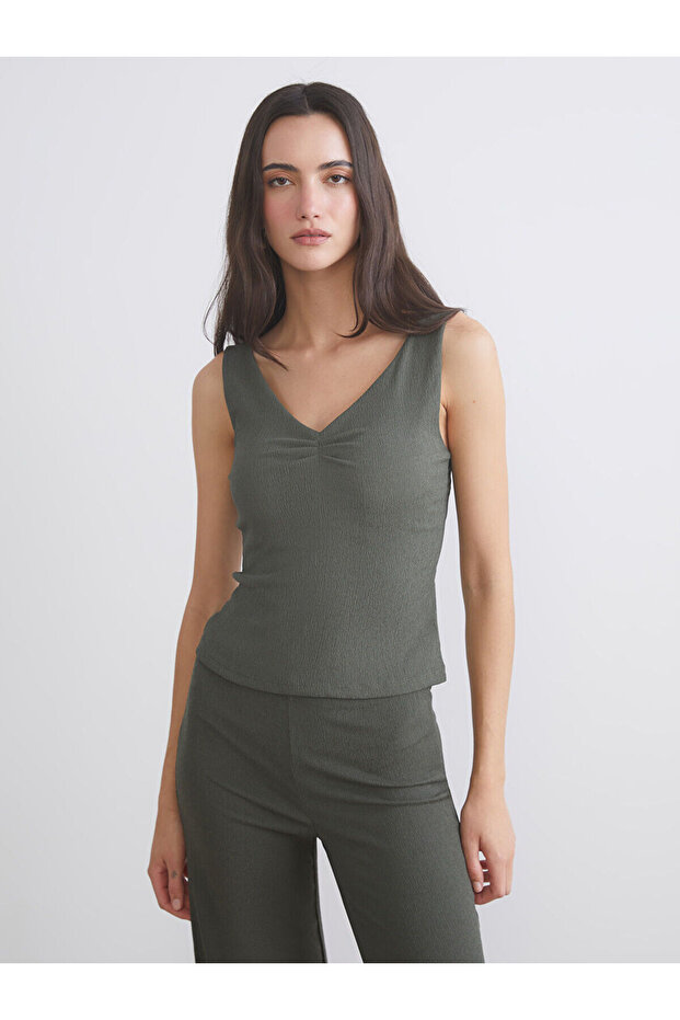 Özmarka New Season V-Neck Textured Gathered Blouse