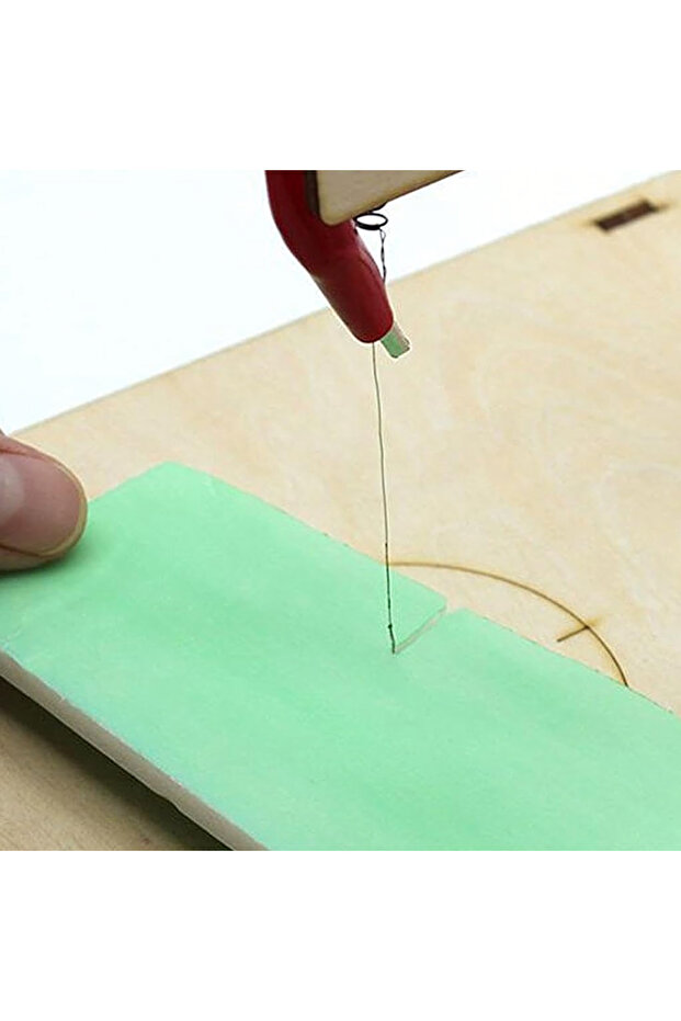 Machine for cutting polystyrene and foam, with heated wire, battery powered - 5