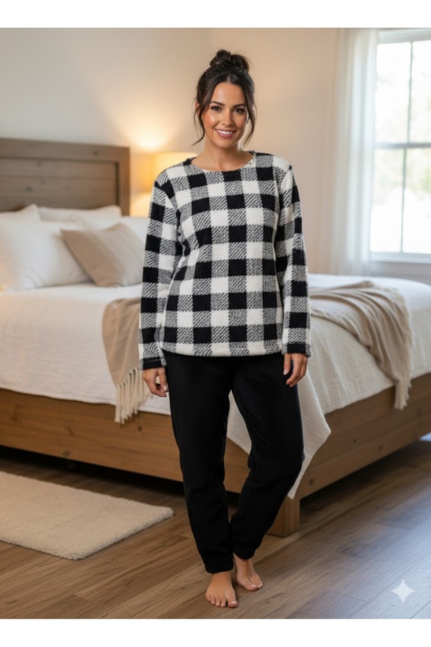 Women's Black Plaid Plush Pajama Set