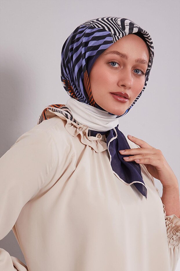 وشاح قطني بنمط هولوغرام إكرو