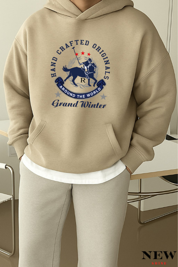 سويت شيرت مطبوع عليه Grand Winter