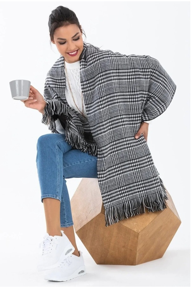 Woman. Double-Sided Soft Textured Plaid Woolen Shoulder Winter Shawl Scarf