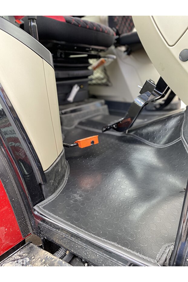 Massey Ferguson 4708M paspas - 1