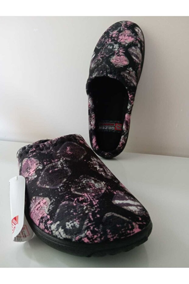 ЖЕНСКИ ПАНТОФИ - 1