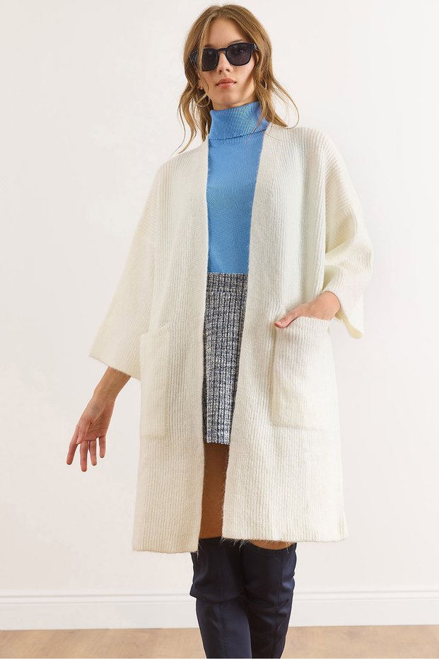 Women's Ecru Soft Textured Pocketed Knit Cardigan Hrk-19000424