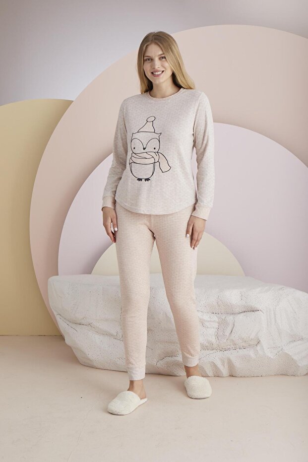 Women's Salmon Color Long Sleeve Crew Neck Bird Printed Pajama Set C8T5N131