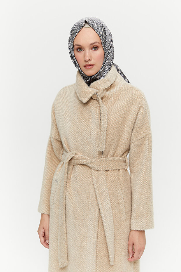 Mendil Yakalı Düğmeli Manto - 3