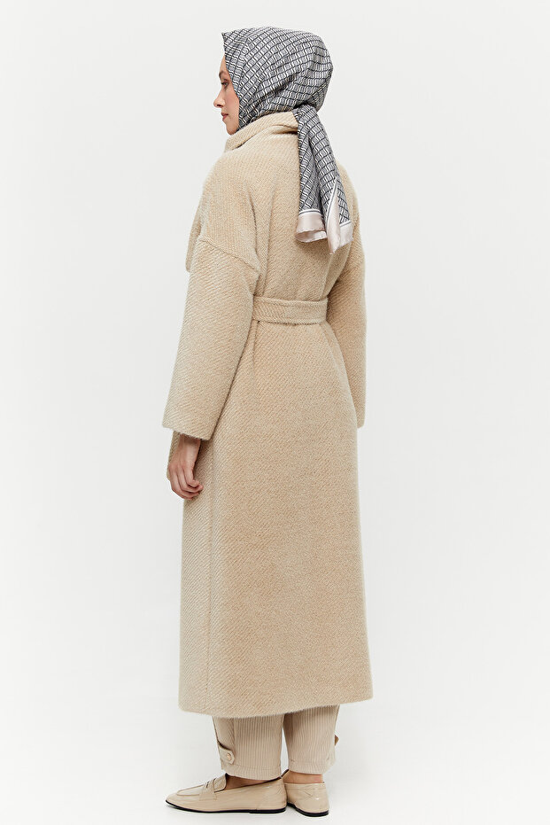 Mendil Yakalı Düğmeli Manto - 6