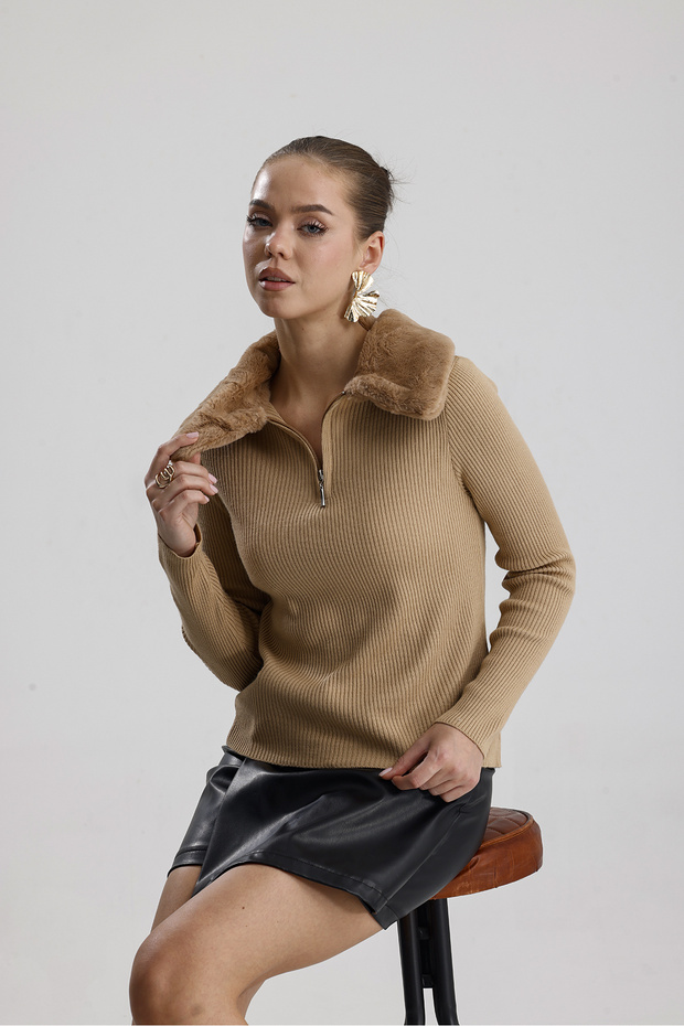 Women's Fur Collar Sweater