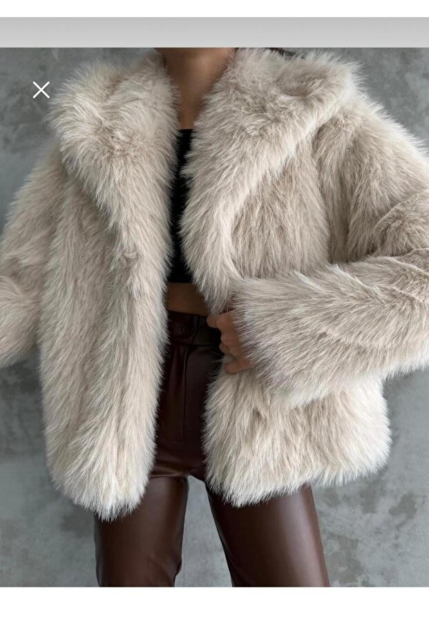 Soft-Touch Oversized Premium Faux Fur Plush Coat
