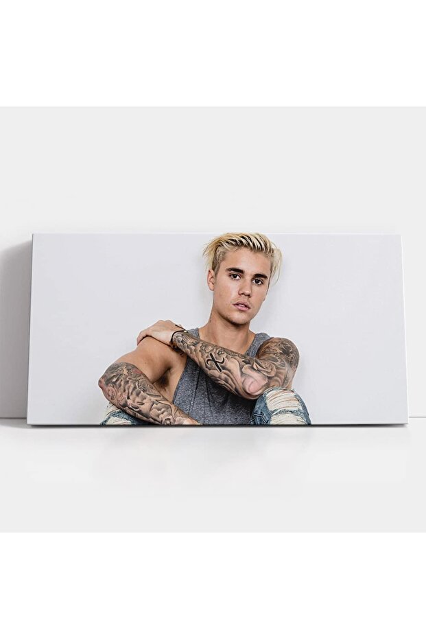 Justin Bieber singer, code 2382 - 3