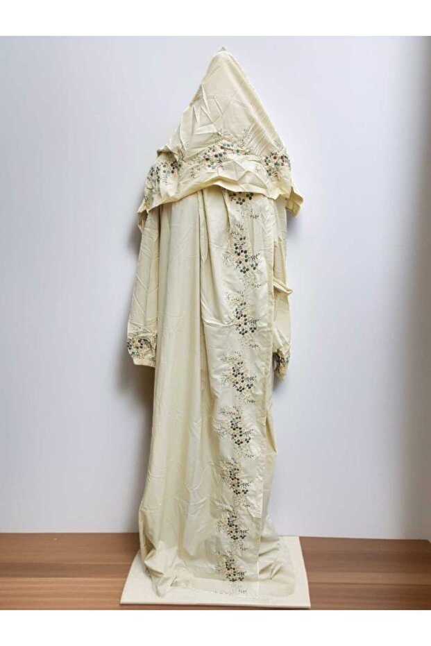 Embroidered prayer dress
