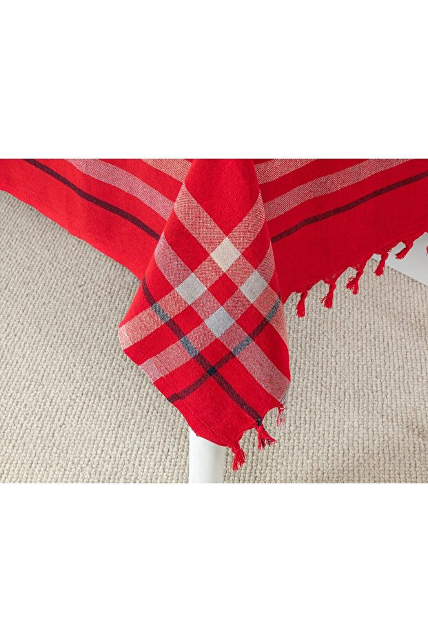 Brigitte Masa Örtüsü - 3