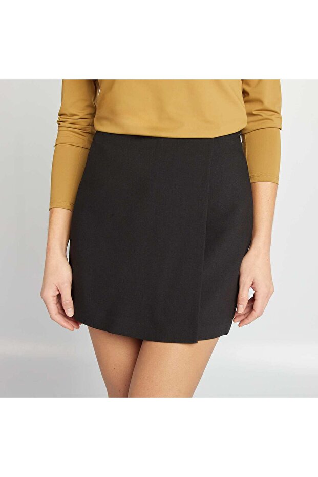 تنورة سوداء عالية الخصر - 4