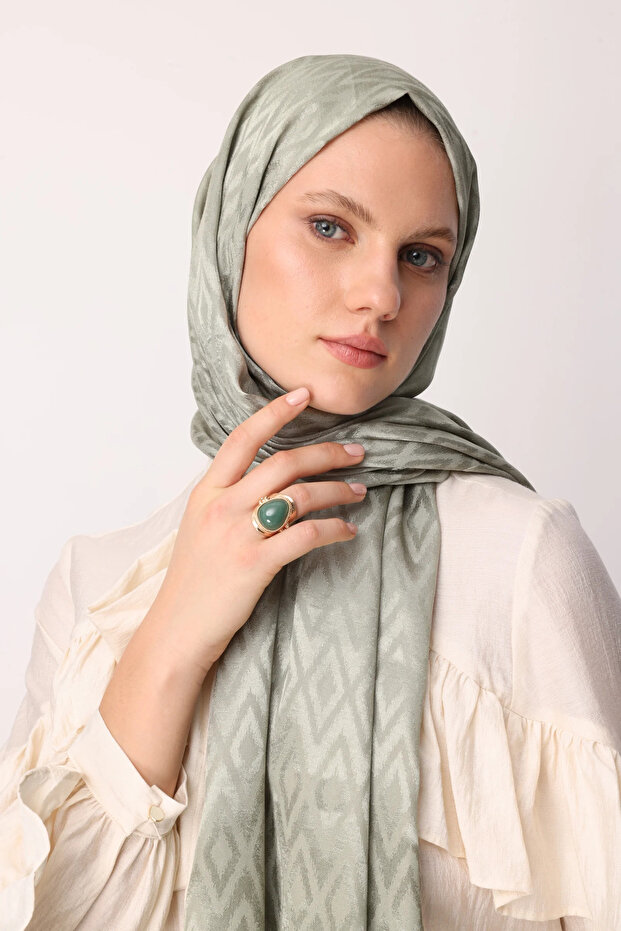 Tile Pattern Shiny Jacquard Shawl - 3