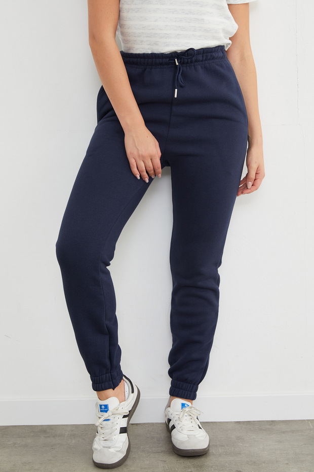 بنطلون رياضي بثلاثة خيوط مع جيوب - 3