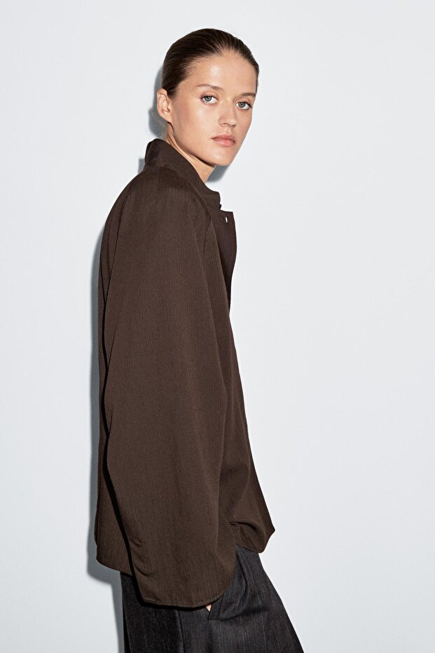 Dokulu reglan kollu gömlek - 2