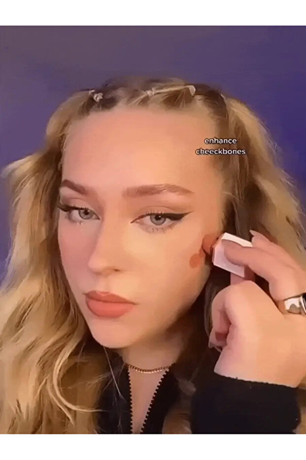 Color Bloom Liquid Blush - Devoted - 3