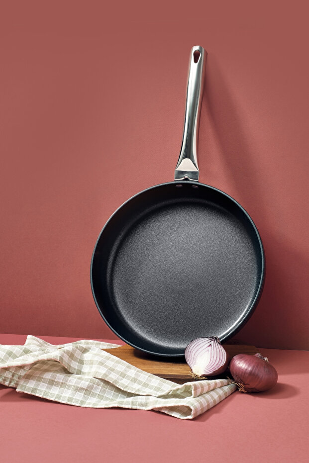 مقلاة تيتانيوم إسبرانزا 24 سم - 4