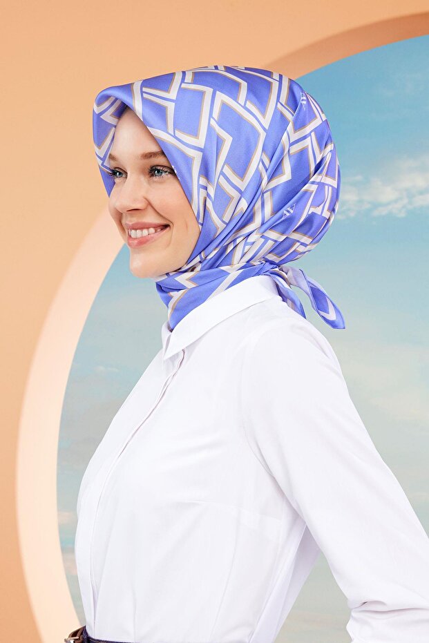 وشاح حريري - 9132D-80 - سورة