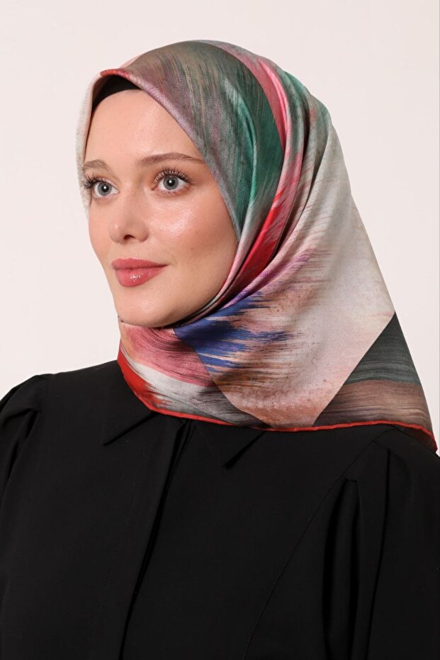 وشاح تريند تويل بتصميم خاص بنمط باتيك توال